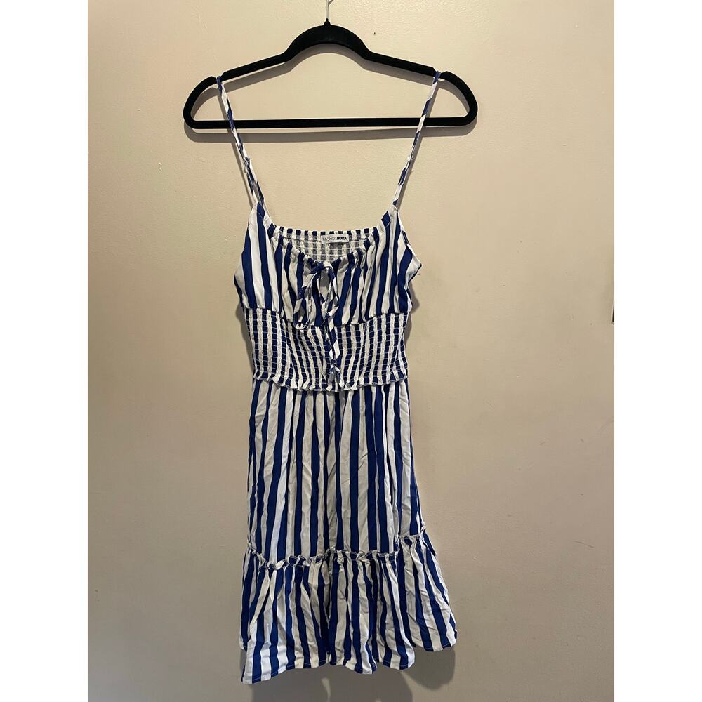 Blue and white striped babydoll cottagecore sleeveless midi dress size medium